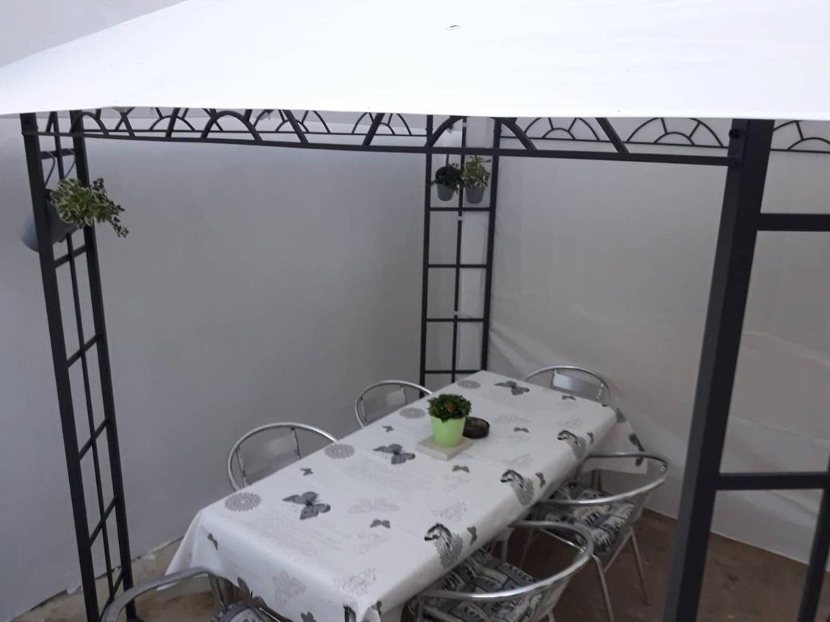 Mario'S Place 普拉 外观 照片